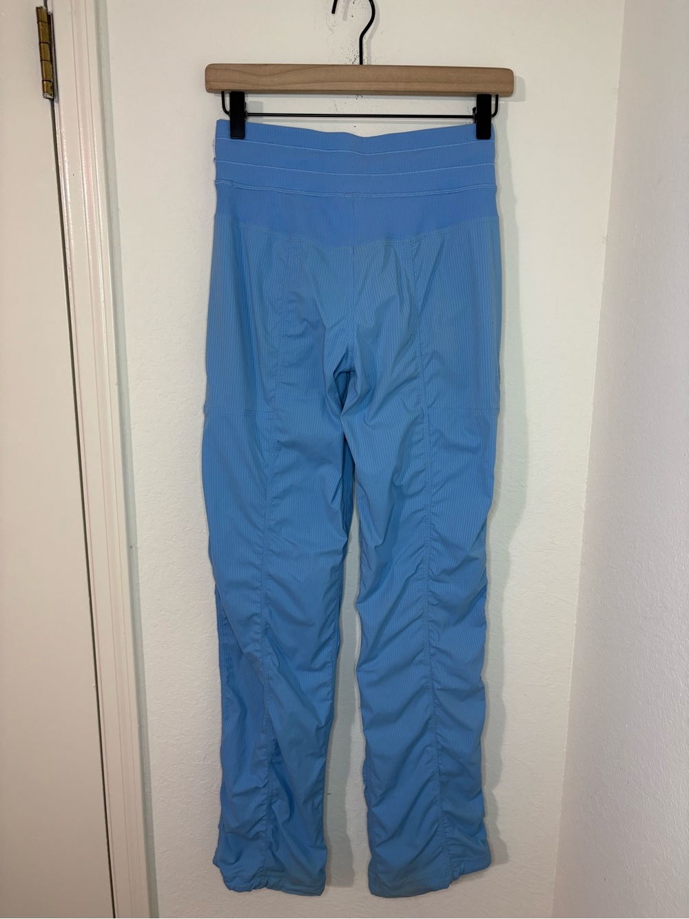Lululemon Dance Studio Pants in Blue Nile Size 2 - Picture 9 of 16